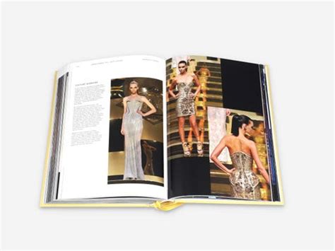 libro storia versace spa|Altro.